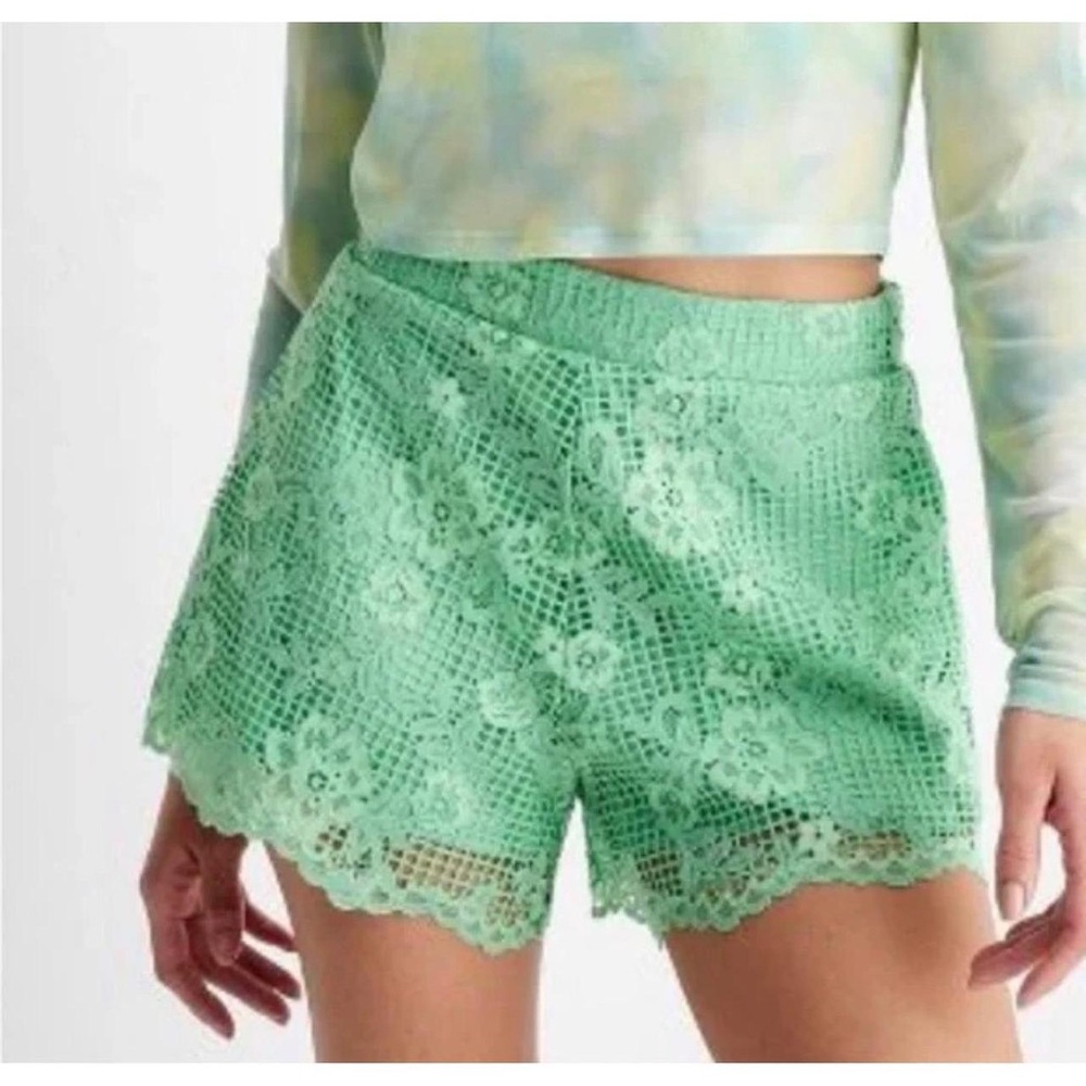 Mint Lace High Waist Women's Shorts
